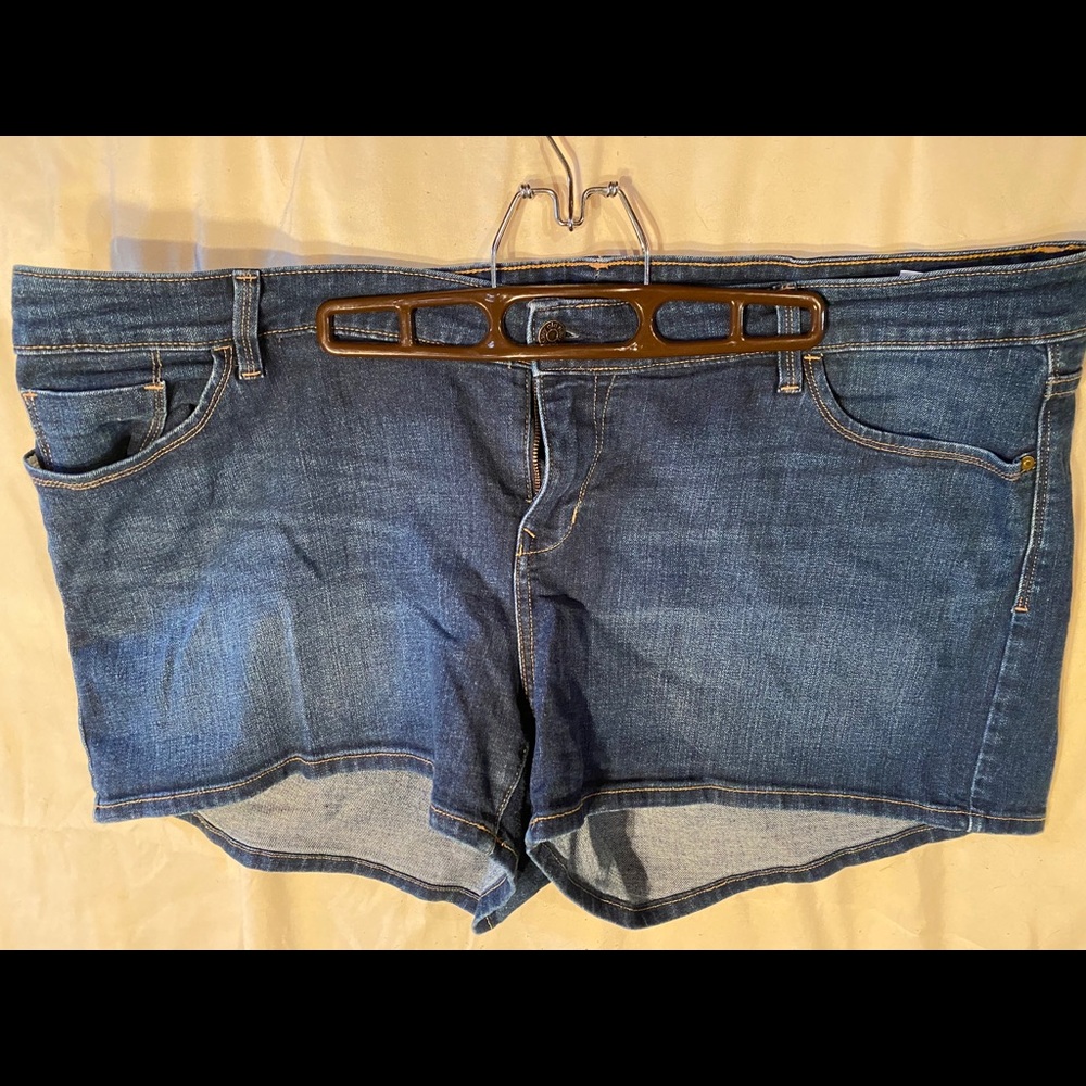 Old Navy Shorts 2 pair